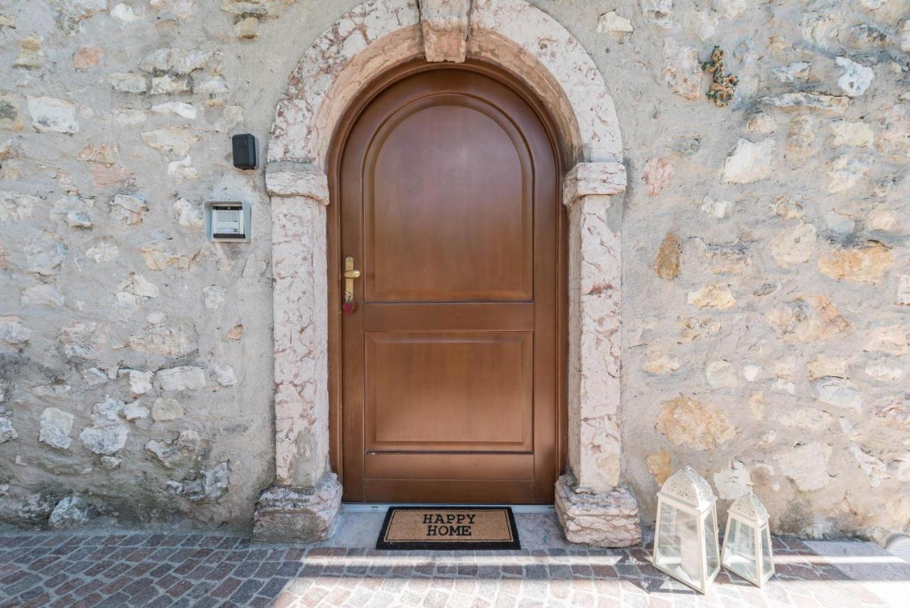 Appartamento Ania Vista Castello تينو المظهر الخارجي الصورة